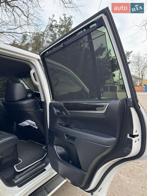 Позашляховик / Кросовер Lexus LX 2015 в Одесі