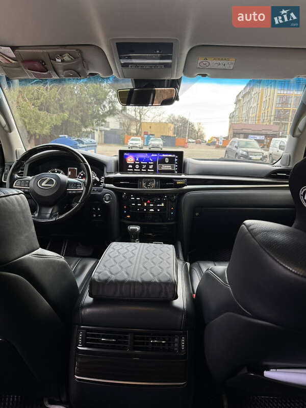 Позашляховик / Кросовер Lexus LX 2015 в Одесі