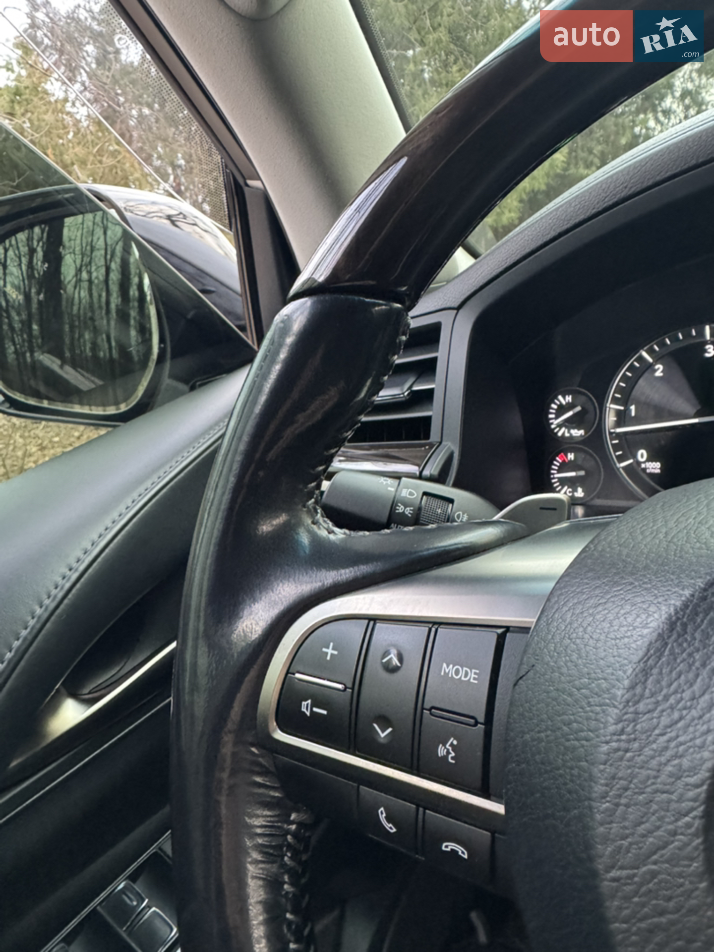 2015 Lexus LX - мініатюра 32