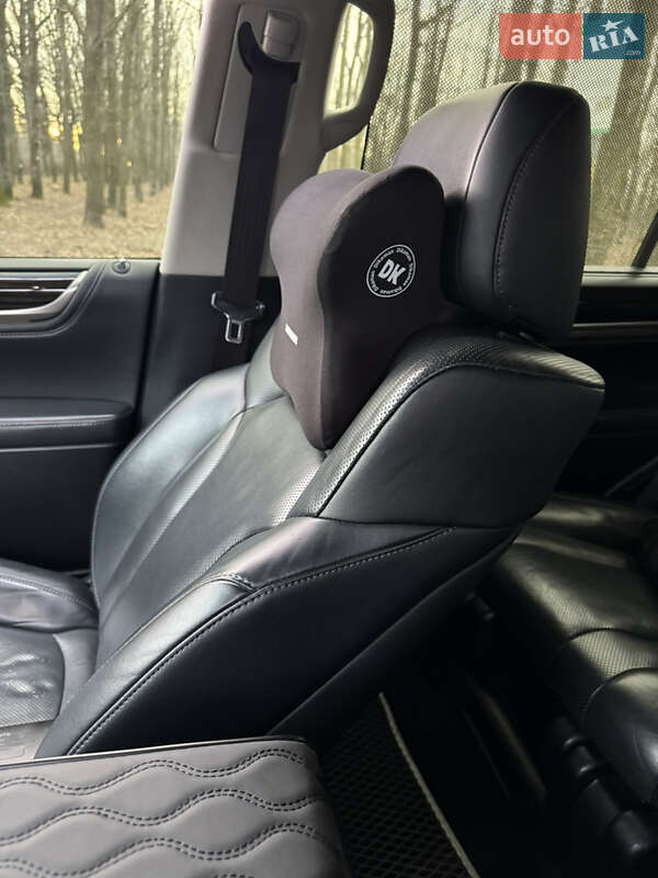 Позашляховик / Кросовер Lexus LX 2015 в Одесі