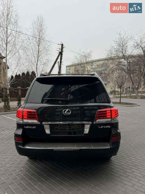 Внедорожник / Кроссовер Lexus LX 2010 в Полтаве