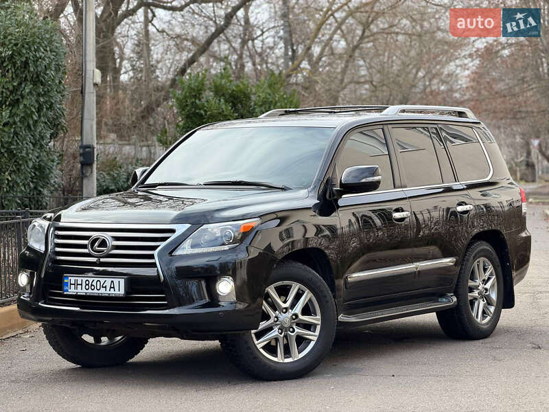 Внедорожник / Кроссовер Lexus LX 2013 в Одессе