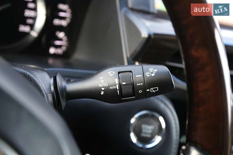 Внедорожник / Кроссовер Lexus LX 2016 в Киеве