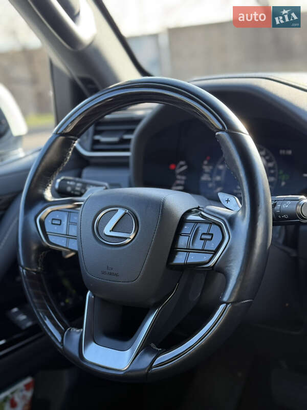 Внедорожник / Кроссовер Lexus LX 2022 в Николаеве