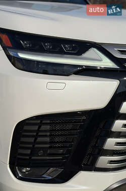 Позашляховик / Кросовер Lexus LX 2022 в Одесі