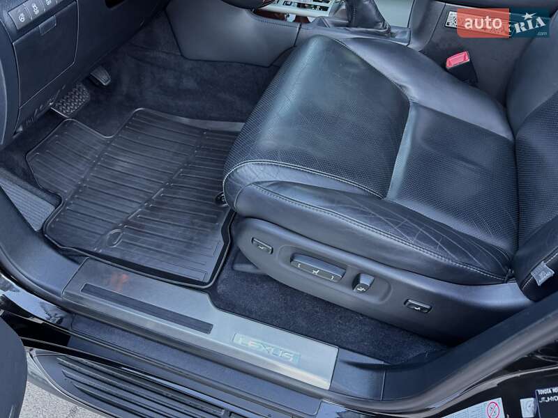 Внедорожник / Кроссовер Lexus LX 2013 в Кривом Роге