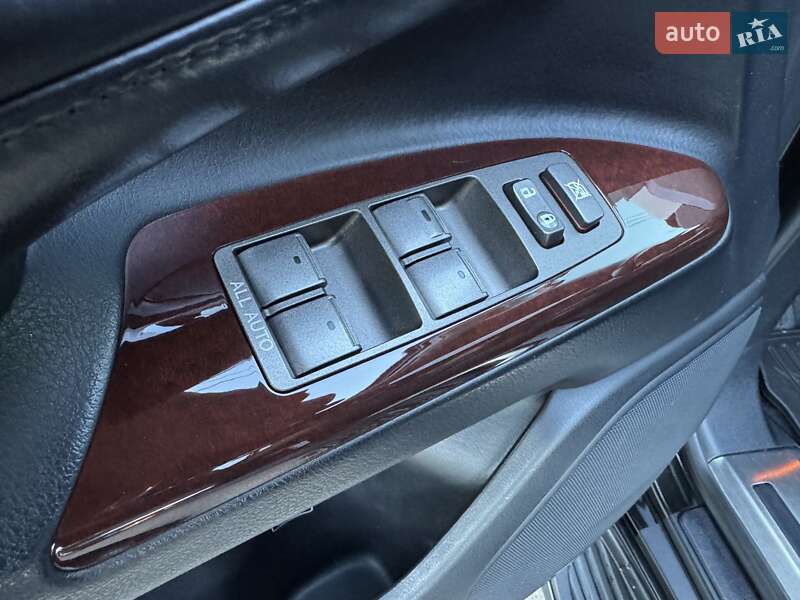 Внедорожник / Кроссовер Lexus LX 2013 в Кривом Роге