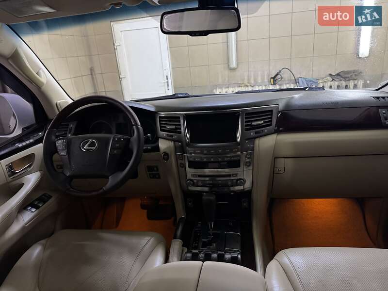 Внедорожник / Кроссовер Lexus LX 2012 в Умани