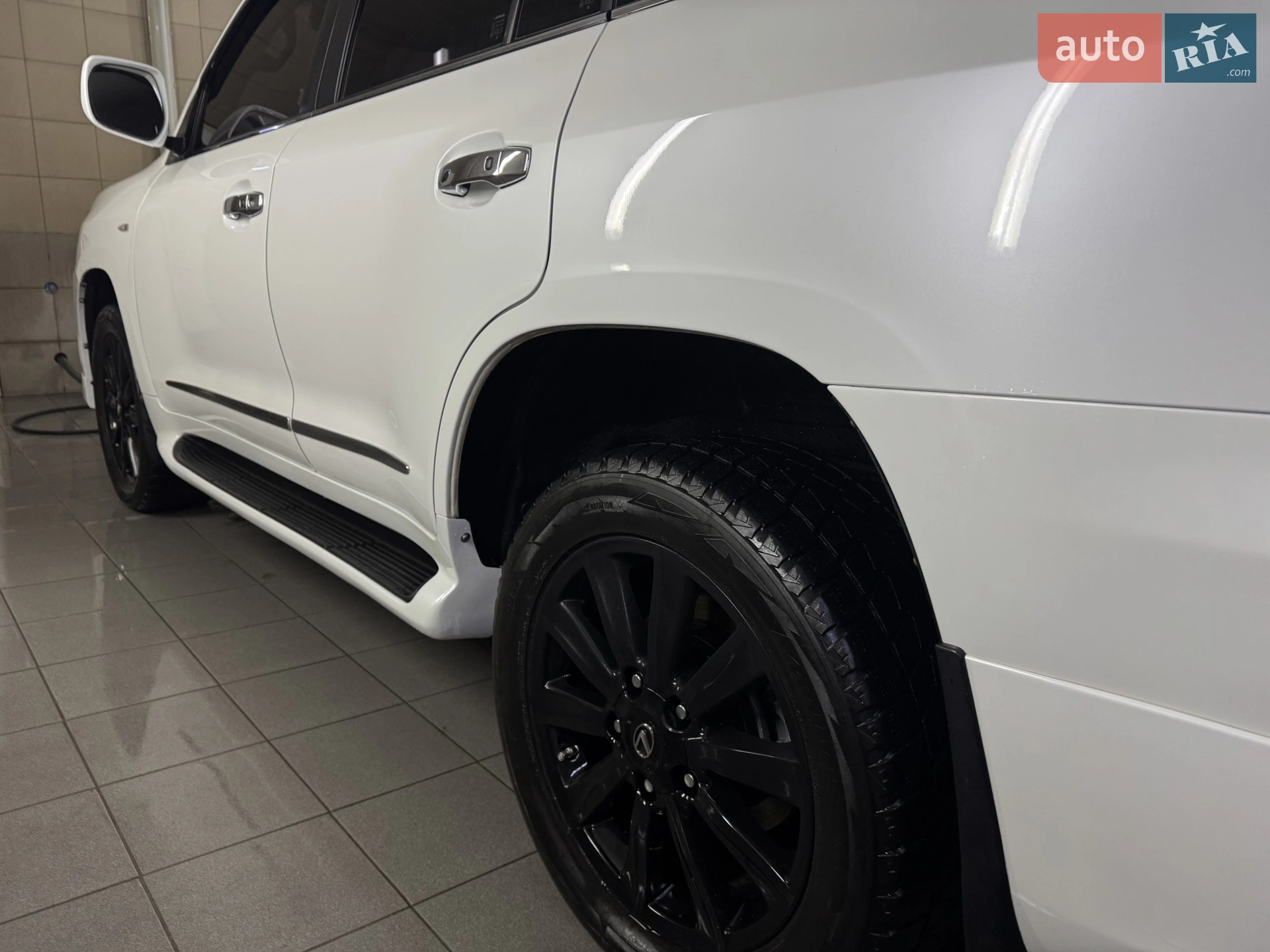 2011 Lexus LX - мініатюра 17
