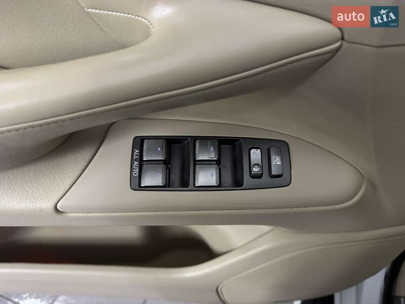 Внедорожник / Кроссовер Lexus LX 2012 в Умани