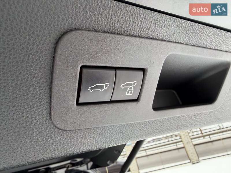 Внедорожник / Кроссовер Lexus LX 2022 в Киеве