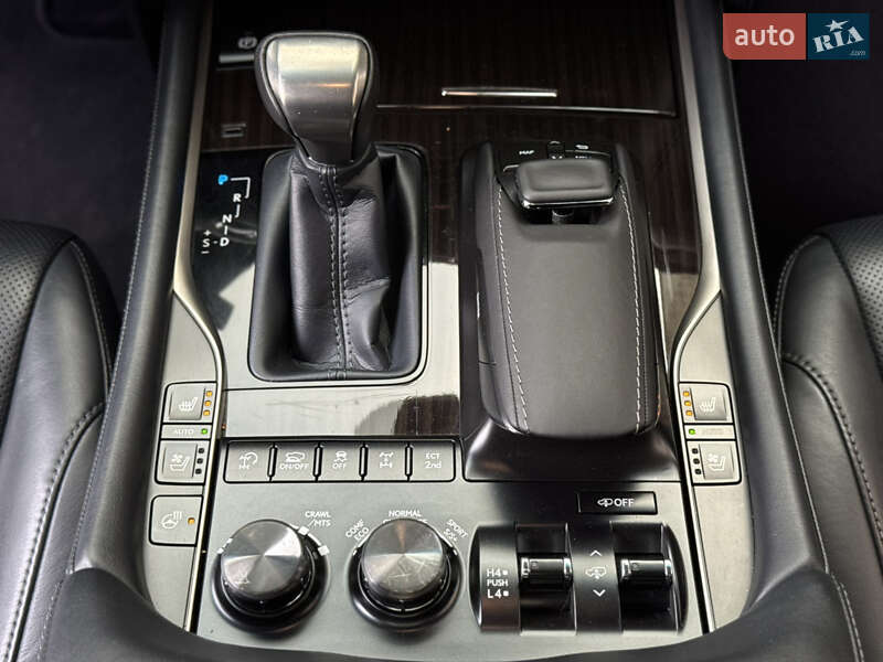 Внедорожник / Кроссовер Lexus LX 2017 в Киеве фото 35 Внедорожник / Кроссовер Lexus LX 2017 в Киеве