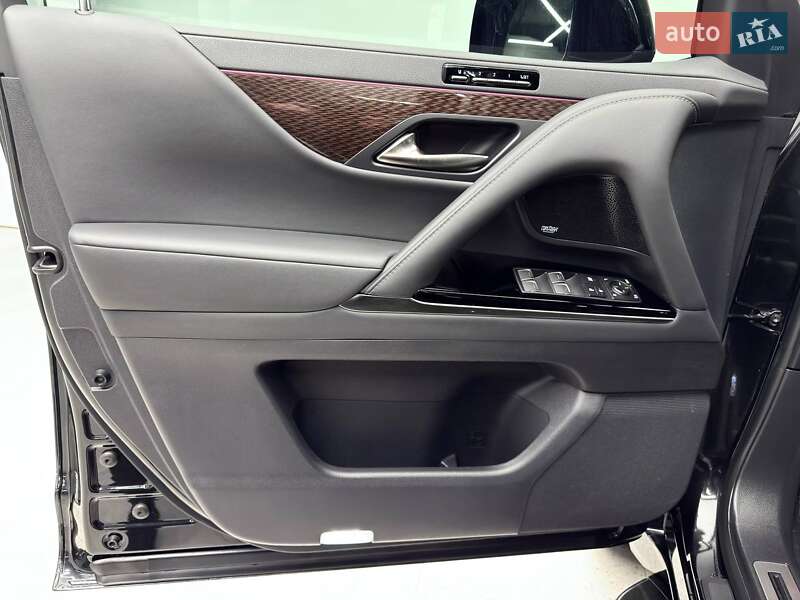 Позашляховик / Кросовер Lexus LX 2023 в Києві