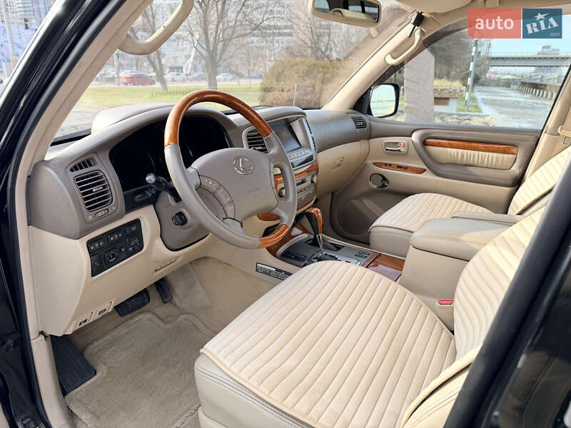 Позашляховик / Кросовер Lexus LX 2006 в Дніпрі