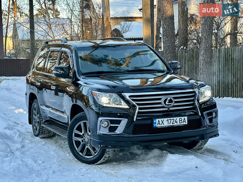 Внедорожник / Кроссовер Lexus LX 2013 в Киеве