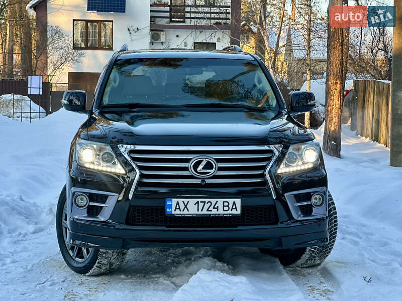 Внедорожник / Кроссовер Lexus LX 2013 в Киеве