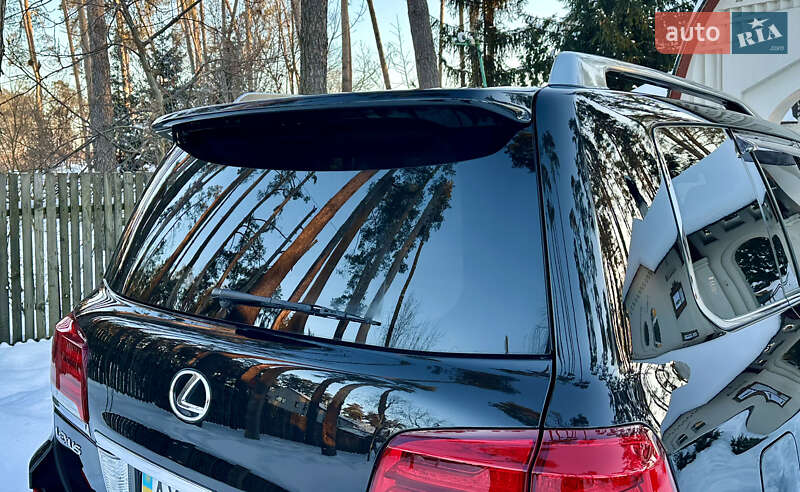 Внедорожник / Кроссовер Lexus LX 2013 в Киеве