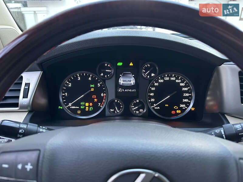 Внедорожник / Кроссовер Lexus LX 2013 в Киеве