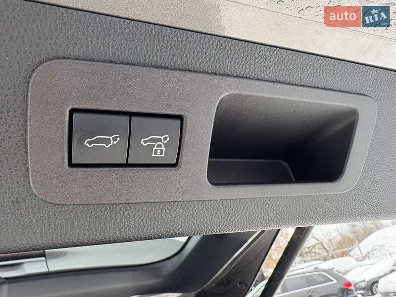 Позашляховик / Кросовер Lexus LX 2023 в Києві