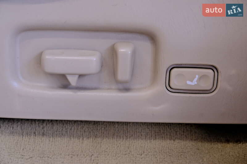 Позашляховик / Кросовер Lexus LX 2003 в Одесі