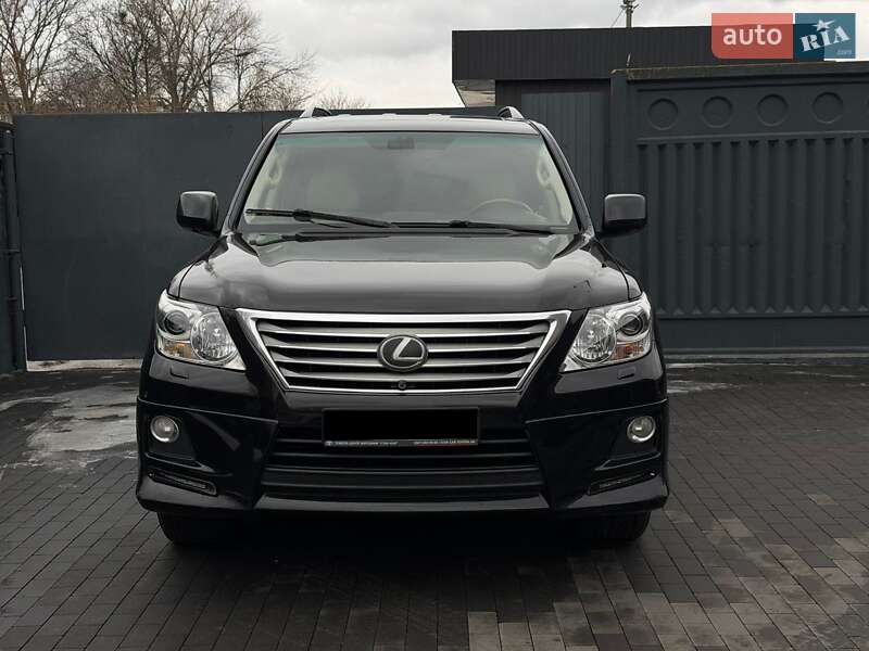 Внедорожник / Кроссовер Lexus LX 2011 в Киеве