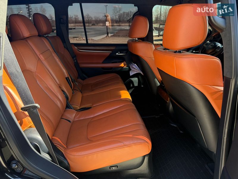 Внедорожник / Кроссовер Lexus LX 2016 в Днепре