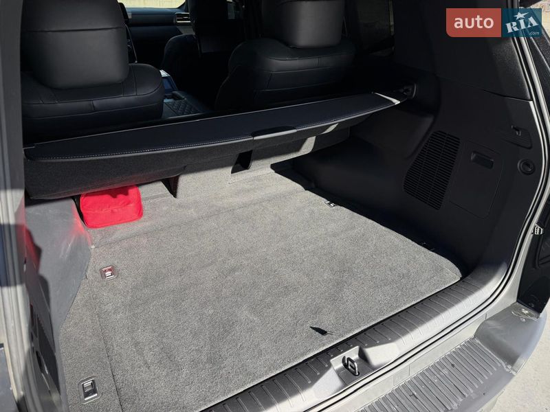 Внедорожник / Кроссовер Lexus LX 2023 в Киеве