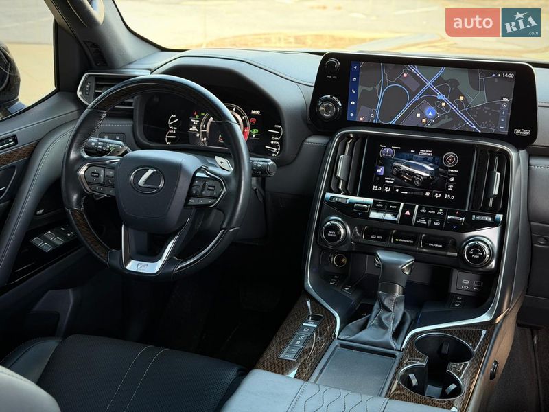 Внедорожник / Кроссовер Lexus LX 2023 в Киеве