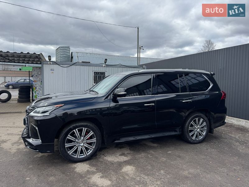 Внедорожник / Кроссовер Lexus LX 2016 в Киеве
