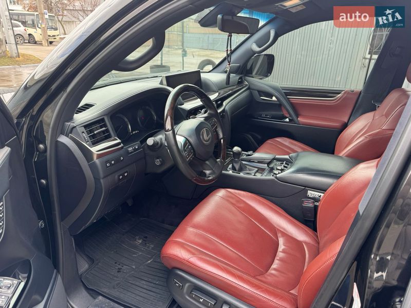 Внедорожник / Кроссовер Lexus LX 2016 в Киеве