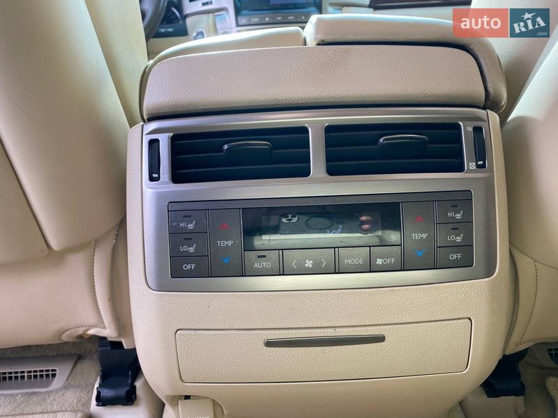 Внедорожник / Кроссовер Lexus LX 2013 в Львове