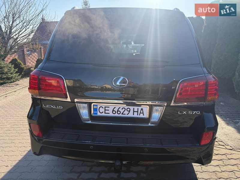 Внедорожник / Кроссовер Lexus LX 2011 в Черновцах