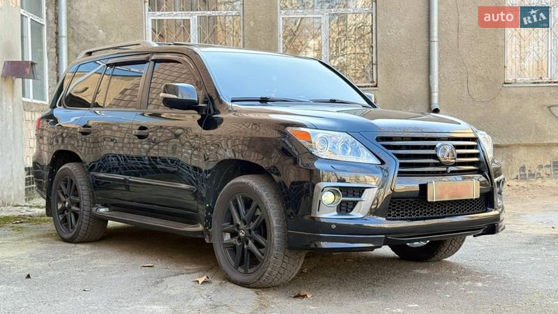 Внедорожник / Кроссовер Lexus LX 2013 в Одессе