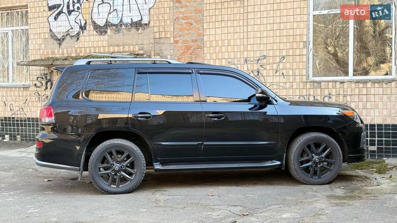 Внедорожник / Кроссовер Lexus LX 2013 в Одессе
