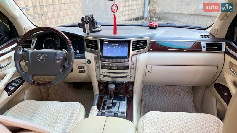 Внедорожник / Кроссовер Lexus LX 2013 в Одессе