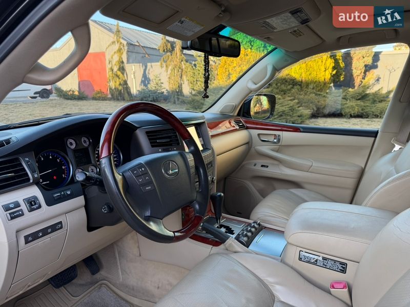 Внедорожник / Кроссовер Lexus LX 2008 в Днепре