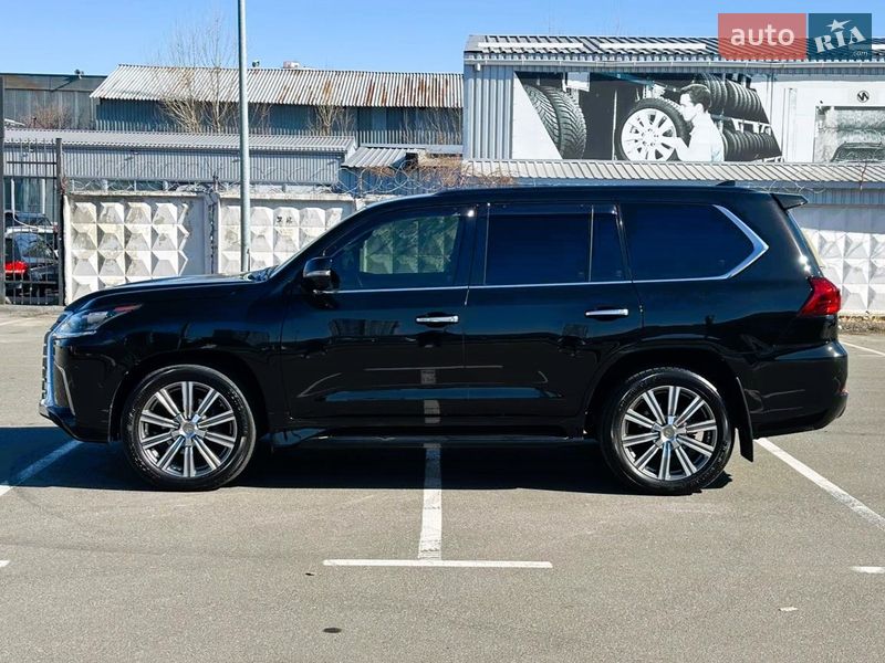 Внедорожник / Кроссовер Lexus LX 2015 в Киеве