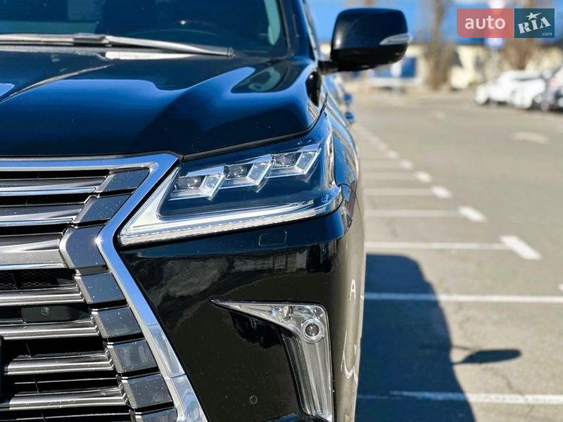Внедорожник / Кроссовер Lexus LX 2015 в Киеве