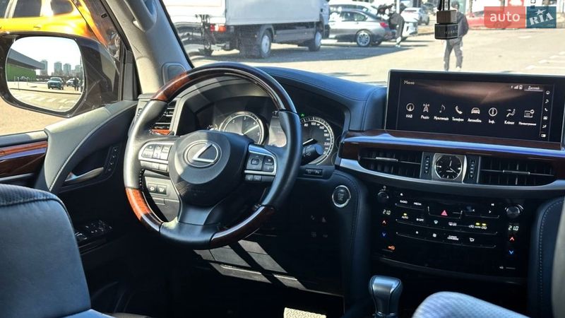 Внедорожник / Кроссовер Lexus LX 2015 в Киеве
