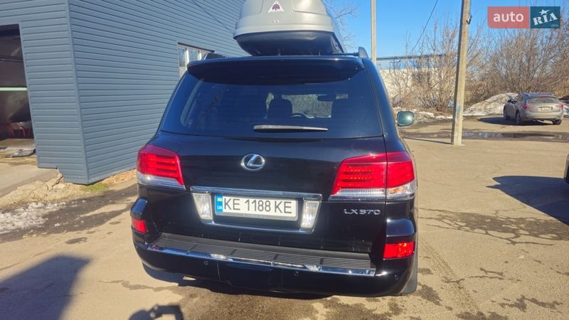 Внедорожник / Кроссовер Lexus LX 2014 в Чернигове