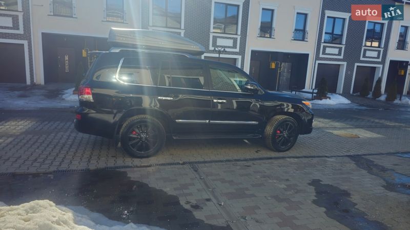 Внедорожник / Кроссовер Lexus LX 2014 в Чернигове