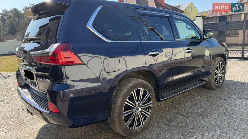 Позашляховик / Кросовер Lexus LX 2016 в Львові