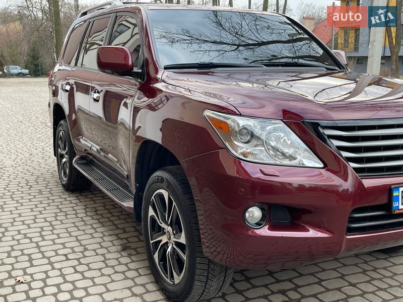 Внедорожник / Кроссовер Lexus LX 2011 в Львове