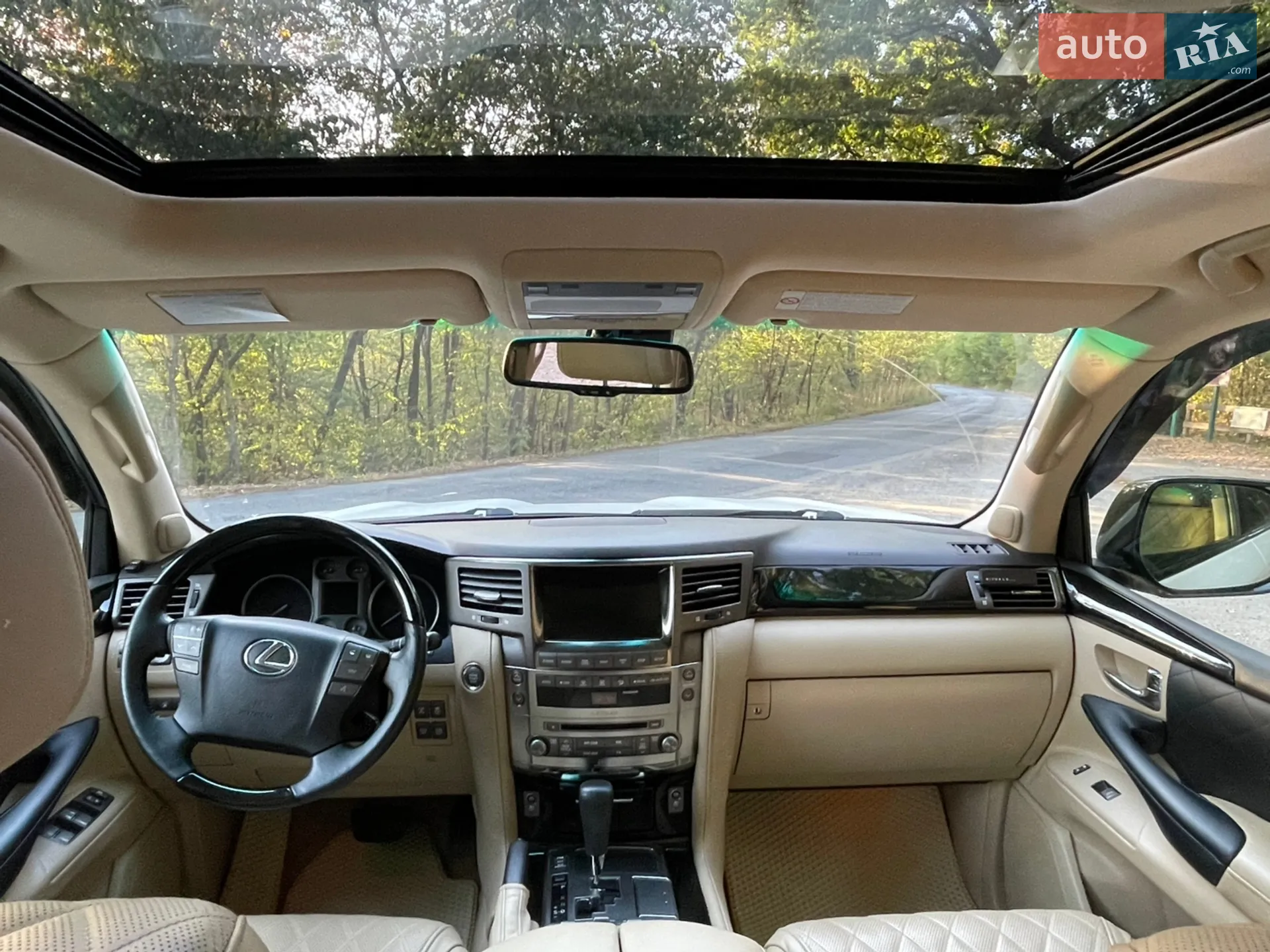 2011 Lexus LX - мініатюра 31