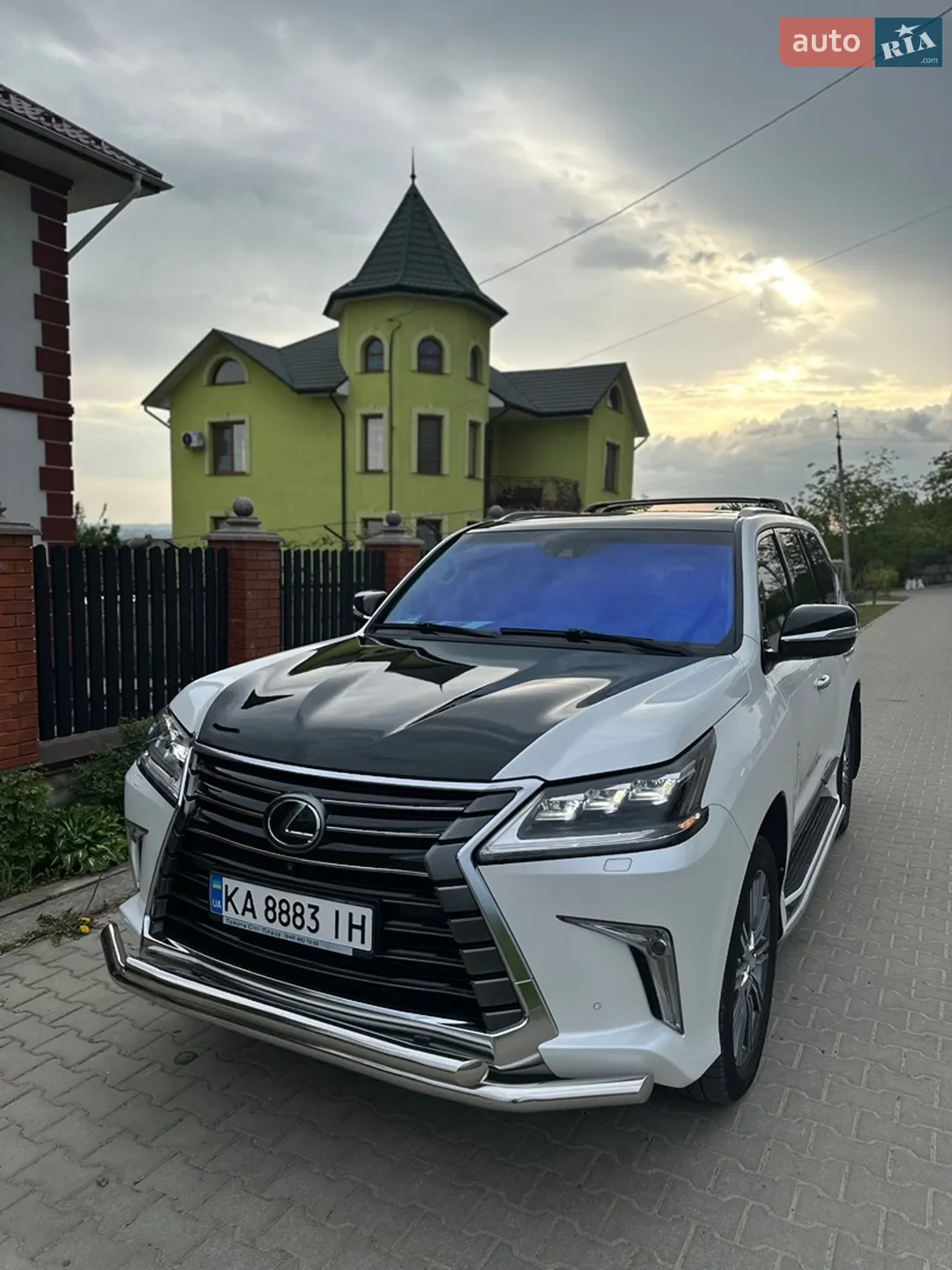 2017 Lexus LX - мініатюра 11