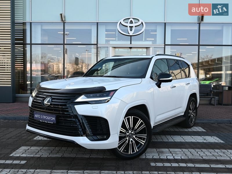 Lexus LX 2022