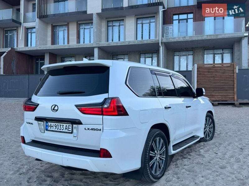 Позашляховик / Кросовер Lexus LX 2015 в Одесі