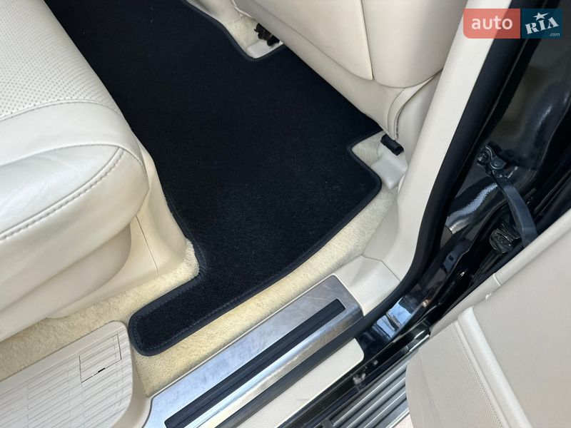 Внедорожник / Кроссовер Lexus LX 2013 в Киеве