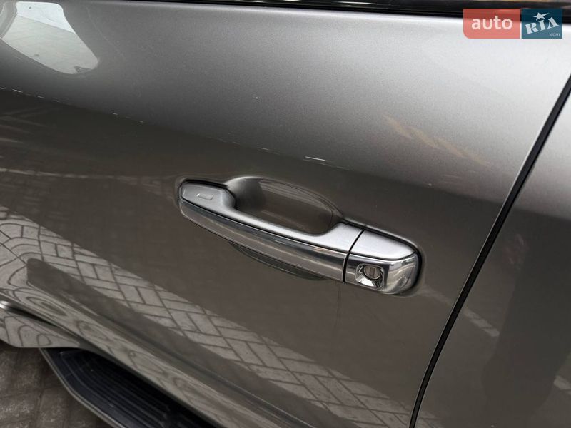 Внедорожник / Кроссовер Lexus LX 2017 в Киеве фото 9 Внедорожник / Кроссовер Lexus LX 2017 в Киеве