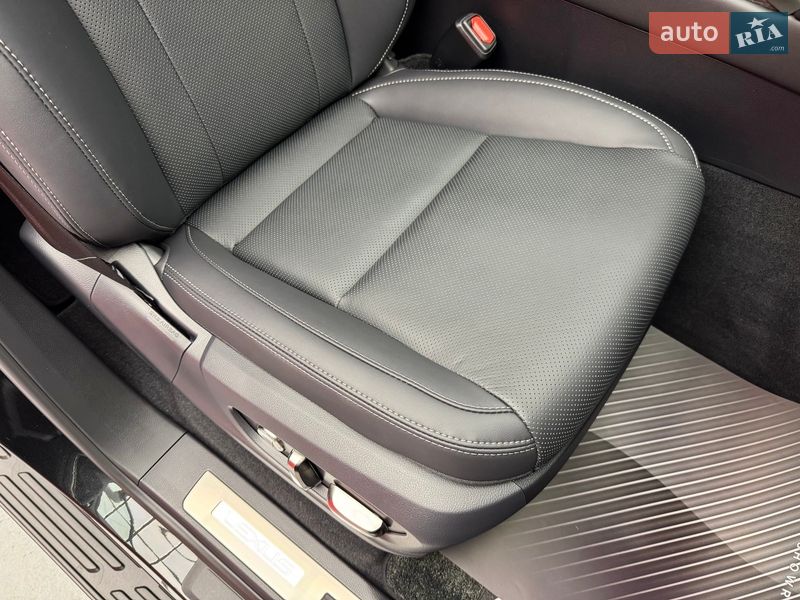 Позашляховик / Кросовер Lexus LX 2025 в Києві